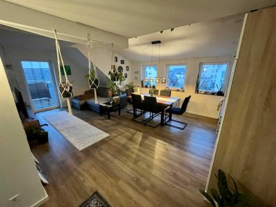 Moderne 2,5 Zimmer Wohnung zentral in Gaisbach