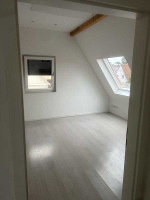 Moderne 2-Zimmer-Wohnung im Zentrum von Plieningen