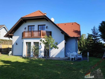 Großzügig gebautes Einfamilienhaus (Baumeisterhaus) auf 950m² Grund - nur 25min nach Wien!