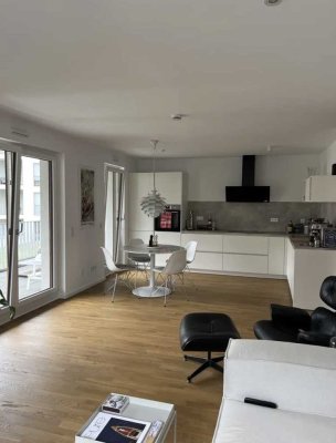 Helle 2-Zimmer Wohnung im 4. OG mit Balkon in Haidhausen