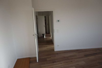 Exklusive 3-Zimmer-Wohnung mit EBK  in Düsseldorf