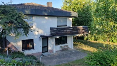 Großzügige Zwei-Zimmer-Wohnung (teilmöbliert) Nähe Klinikum zur Untervermietung