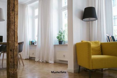 Stilvolle und gepflegte Wohnung im 2. Obergeschoss