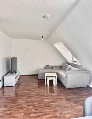 Lichtdurchflutete 3 Zimmer
Dachgeschosswohnung in Hilden