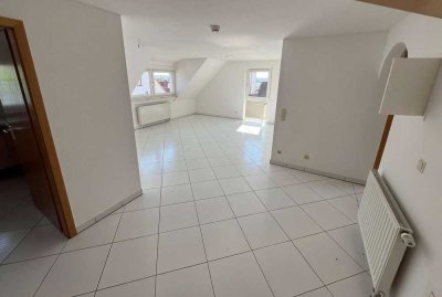 Helle, freundliche 3,5 Zi.- DG Galeriewhg. in LB-Poppenweiler