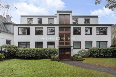+ Sonniger Balkon mit Blick ins Grüne +