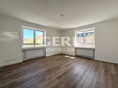 Helle 2-Zimmer-Wohnung mit Einbauküche im Stadtzentrum (WHG 02) - WG geeignet