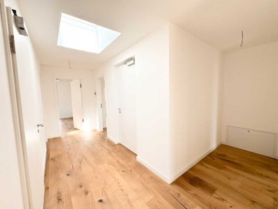 Luxury Penthouse with Private Elevator & AC – Ideal for US Military and International Tenants