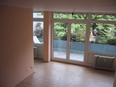 Sehr schöne Wohnung mit Terrasse