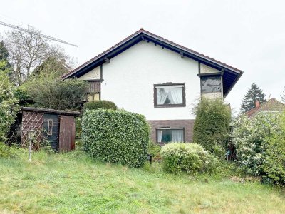 **RESERVIERT** Einfamilienhaus mit ca. 100 m² Wfl. auf einer Ebene zuz. wohnraummäßig ausgebautes UG