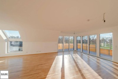 Wohnen in Hirschstetten: großzügige Familien-Wohnung (3-Zimmer) mit Balkon und Grünblick ** ab 01.12 verfügbar