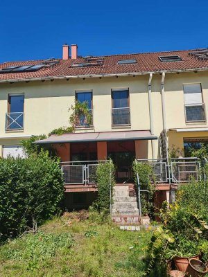 Großzügiges Reihenhaus mit Keller und Tiefgarage in Madlow zu verkaufen!