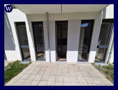 Wohnen mit Wohlfühlfaktor: 2 Zimmer mit Süd-Terrasse, WG geeignet, Einbauküche + modernes Duschbad