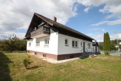 Sanierungsbedürftiges Wohnhaus mit 1.200 m² Garten in Vilshofen/Alkofen!