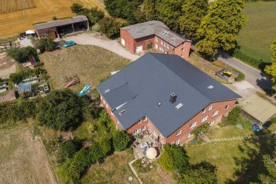 Für Anleger: Voll vermietetes MFH mit 6 WE und 1 GE und großzügigem Grundstück