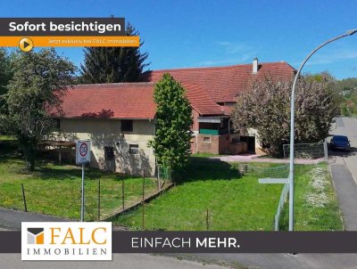 Sanierungsbedürftiges Wohnhaus in ruhigem Wohngebiet - FALC Immobilien Heilbronn