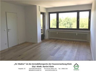 Attraktive 3-Zi-Whg. Mit Blick ins Rheintal