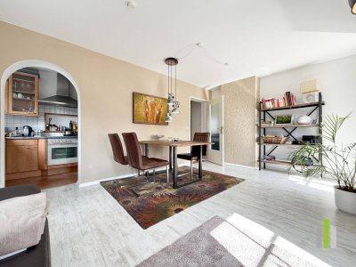 Charmante 3 Zimmer DG-Wohnung mit Carport-Stellplatz