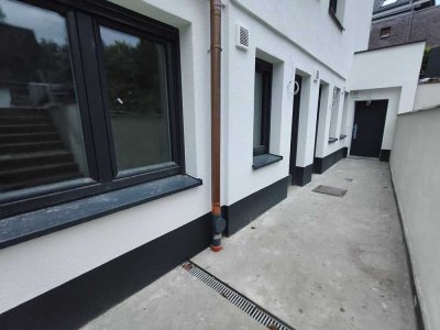 2,5-Zi Einliegerwohnung 62qm am Gysenbergpark, kernsaniert, sep. Eingang + Stellplatz – 650€ K