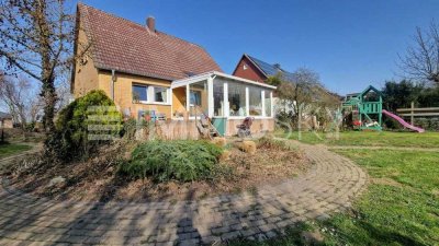 Einfamilienhaus mit Sauna und Wintergarten !!! Frisch Saniert !!!