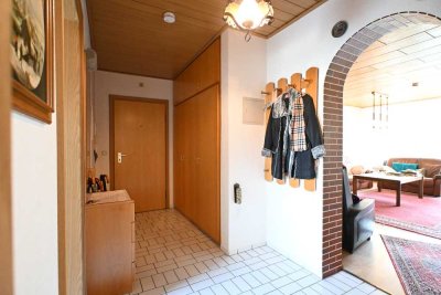 Stilvolle 3 Zimmer Wohnung mit Balkon und EBK!!
