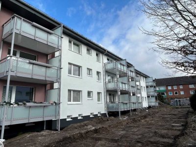 Gepflegte 2,5 Zimmer-Wohnung im Hochparterre mit Balkon