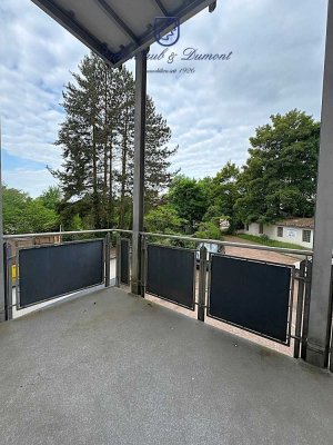Renovierte helle 3-ZKB Wohnung in verkehrsgünstiger Lage