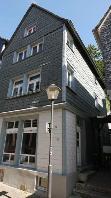 Stilvolles Einfamilienhaus mit Ladenfront in Essen Kettwig