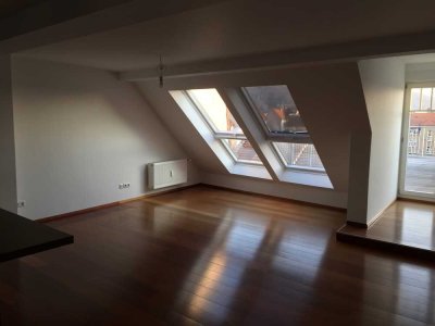 Großzügige 5,5-Zimmer Maisonette Wohnung in Heidelberg-Neuenheim