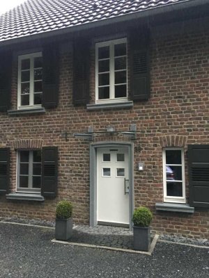 Exklusive Doppelhaushälfte in Bestlage Düsseldorf – klimatisiert, modern, mitten im Grünen