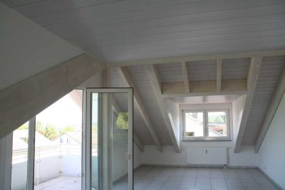 DG-Wohnung mit freiem Blick über die Dächer von Litzelstetten bis hin zum See