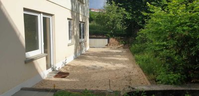 Schöne 3-Zimmer-Wohnung mit großer Gartenterrasse am Ortsrand von  Stuttgart-Uhlbach