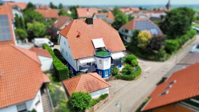 Gepflegtes, ansprechendes Dreifamilienhaus in ruhiger Lage von Burrweiler