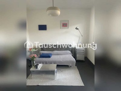 Tauschwohnung: Renovierte 2,5 Zimmer Wohnung, modern am Markt