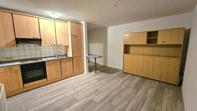 Teilmöbliertes 1 -Zi. Aparment mit Duplexparker und Keller in zentraler Lage Köngen