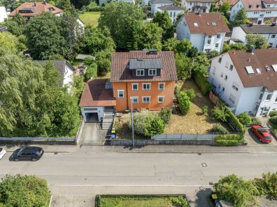 Mehr als nur ein Zuhause: Dreifamilienhaus am Georgenberg mit zusätzlichem Baugrundstück
