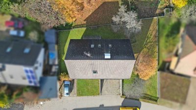 Flexibel nutzbares Wohnhaus mit zwei Einheiten  auf großem Grundstück!