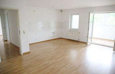 Schöne 2-Zimmer Dachgeschosswohnung mit Balkon und Wintergarten in Much!