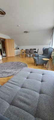 � Modernisierte 3-Zimmer-Dachgeschosswohnung in ruhiger Lage von Emmendingen – maklerfrei
