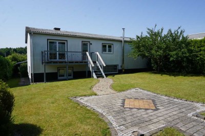 Modernisiertes Einfamilienhaus mit Halle. Keine Käuferprovision!