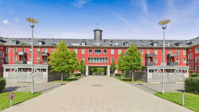 Altbau-Charme trifft Neubau-Komfort: Stilvolle 2-Zimmer-Wohnung mit Loggia in zentraler Lage von Mai