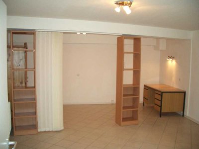 1 Raum Wohnung Teilmöbliert, Zentral aber ruhig gelegen mitten in Werden
