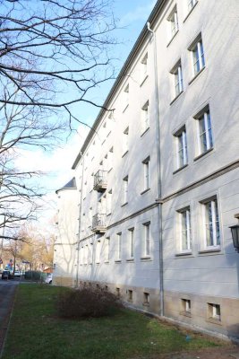 6-Raum-Wohnung mit 2 Bädern und 2 Balkonen zur Neuvermietung