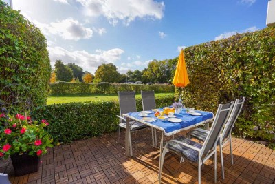 Residieren am Golfplatz!
Gepflegte EG-Whg. in Grömitz – 50m² mit Terrasse, Schwimmbad & Stellplatz