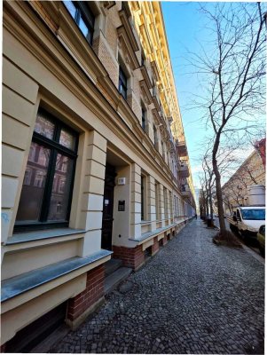 Traumhaft schöne 3-Zimmer Maisonettewohnung mit Balkon, Echtholzparkett und Altbaucharme in Leipzig