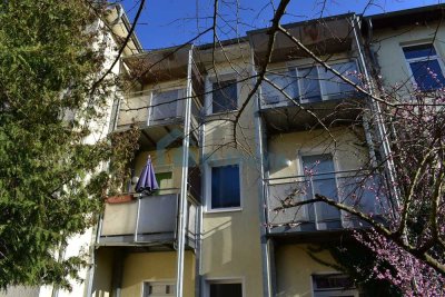 2- Zimmer- Wohnung mit neuer Einbauküche und Balkon, wird komplett renoviert
