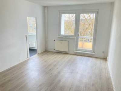 1 Zimmer mit Balkon!