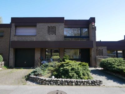 Rarität in Bestlage: Zweifamilienhaus mit Garage, Stellplätzen und Dachterrasse in Buer - Mitte