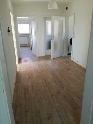 Möblierte Zimmer 2x 13m², 1x 20m²-WM 480€/550€