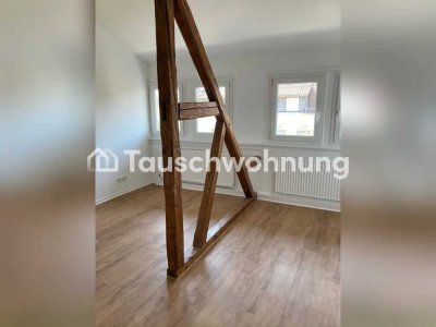 Tauschwohnung: schöne zwei Zimmer Altbauwohnung mit Einbauküche